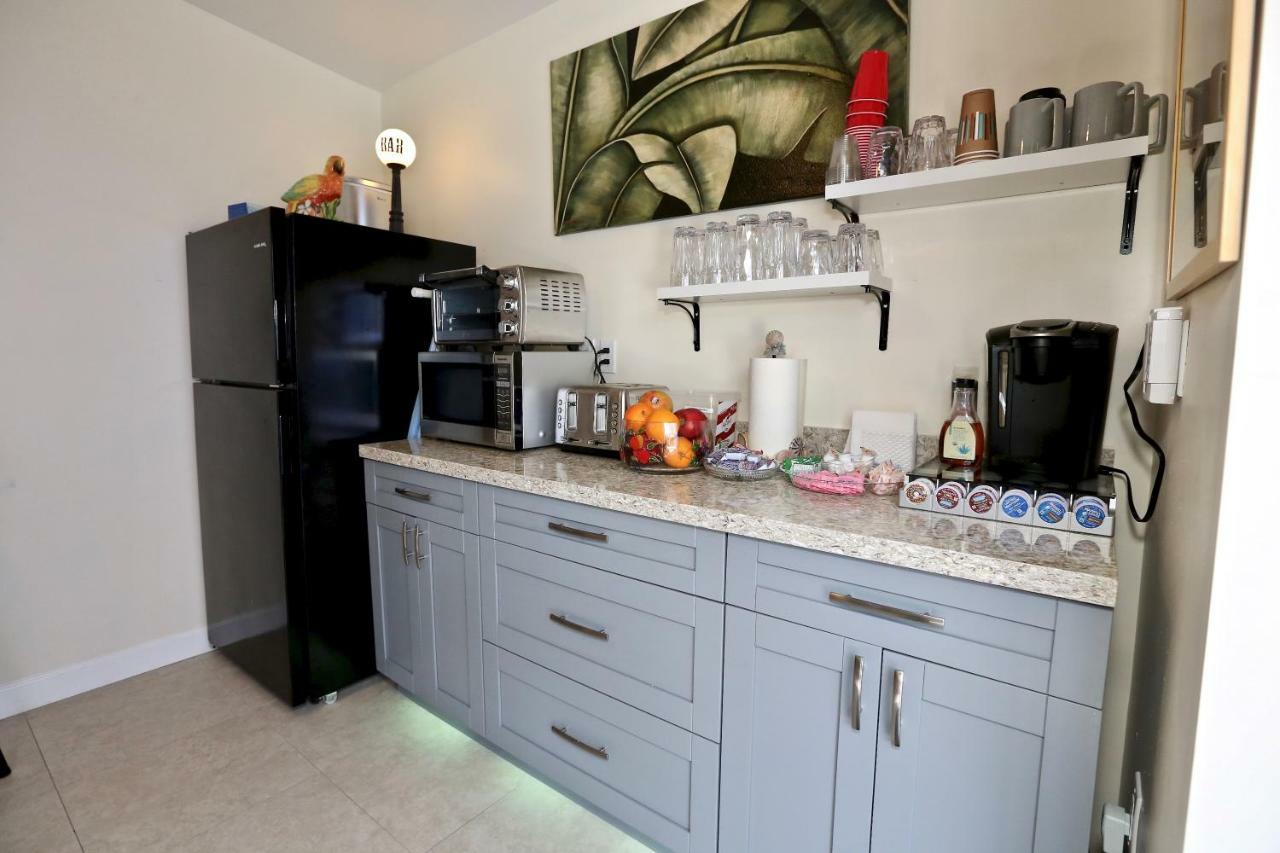 Fantasy Island Inn, Caters To Men Wilton Manors Exteriér fotografie