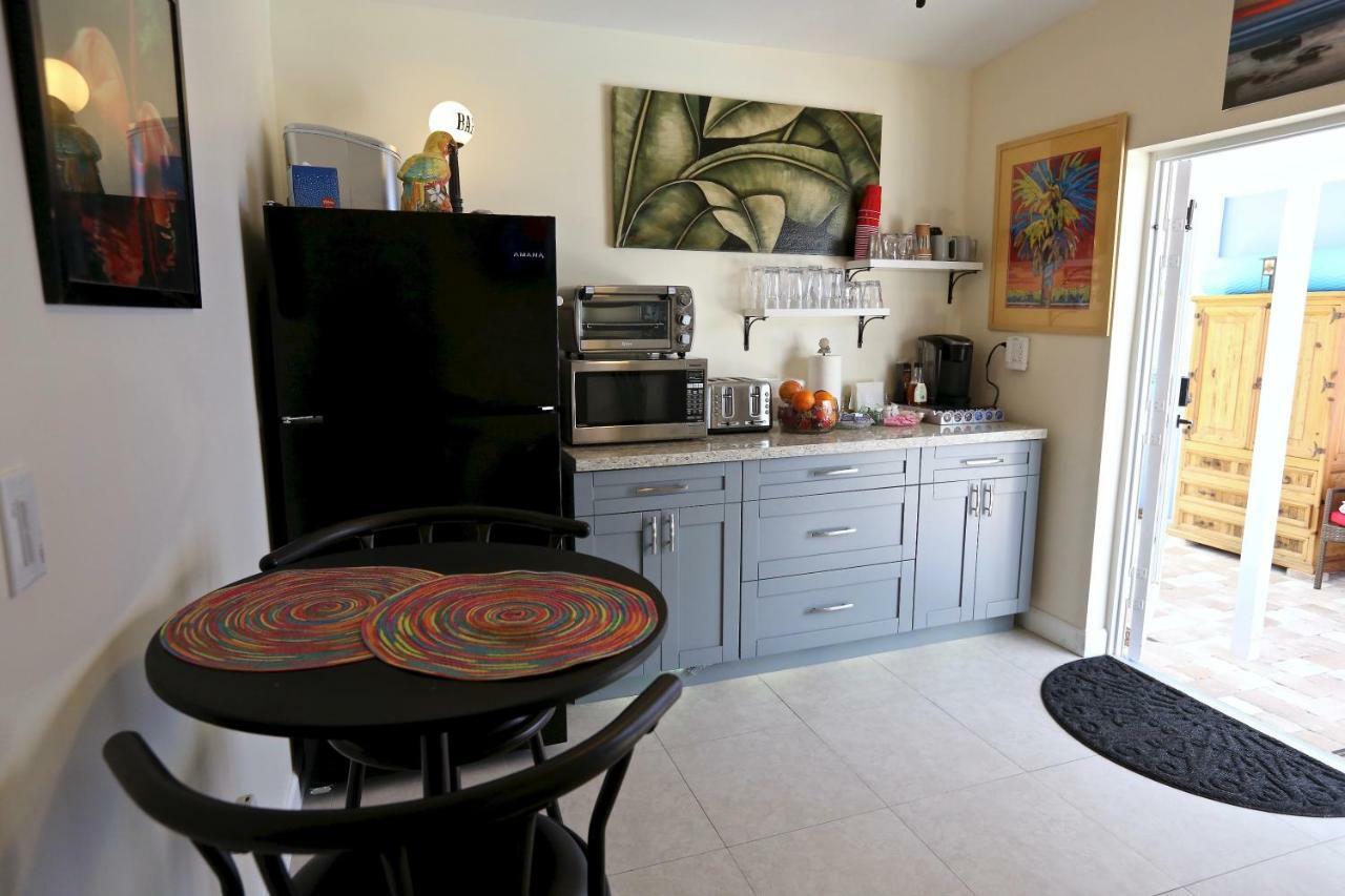 Fantasy Island Inn, Caters To Men Wilton Manors Exteriér fotografie